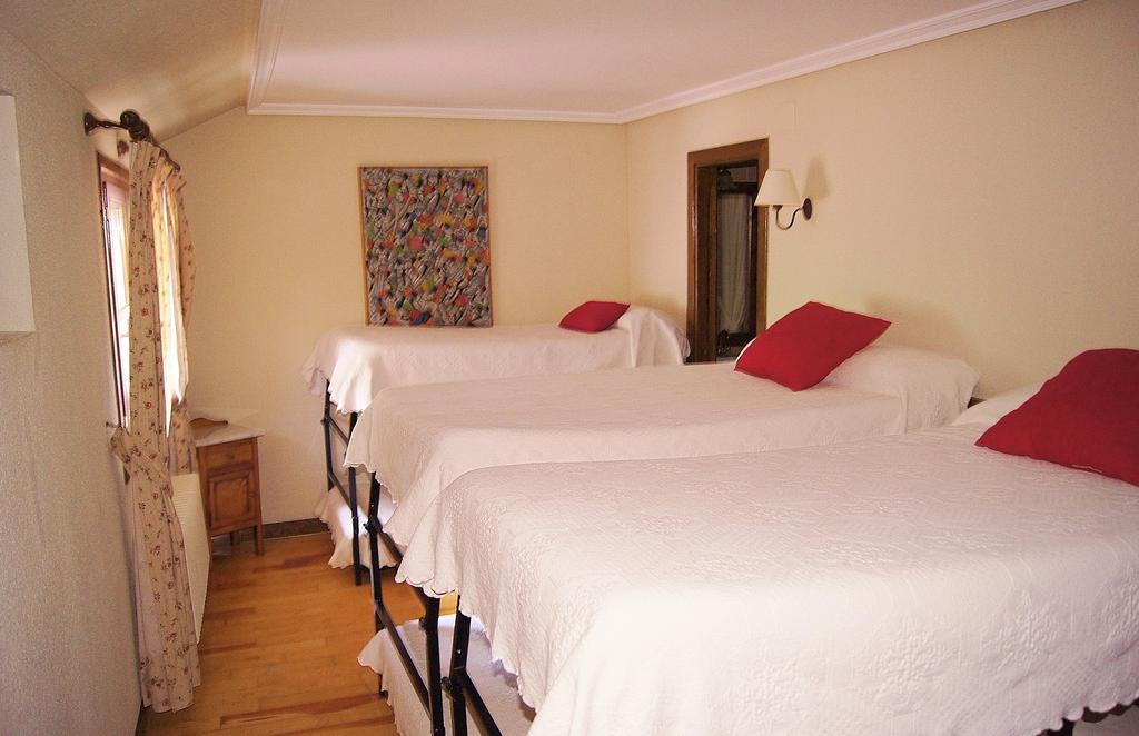 Hotel Charle جاكا المظهر الخارجي الصورة