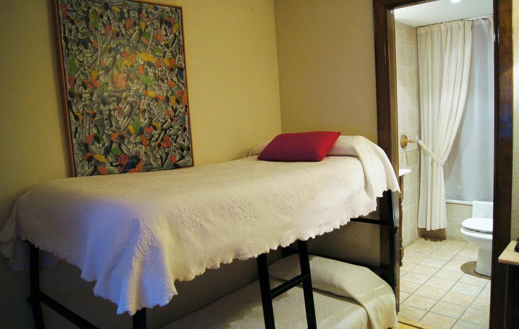 Hotel Charle جاكا المظهر الخارجي الصورة